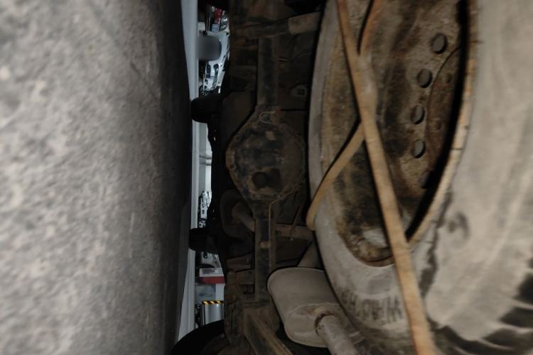 Used FORTHING Lingzhi 2015 V3 1.6L 7-Seater Standard Model Chassis Rear