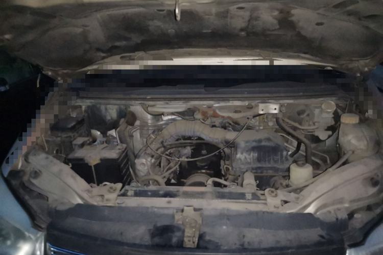 Used FORTHING Lingzhi 2015 M3 1.6L 7-Seater Luxury Model Engine Bay