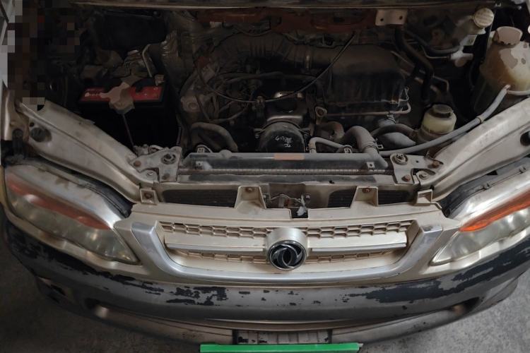 Used FORTHING Lingzhi 2015 V3 1.6L 7-Seater Standard Model Engine Bay