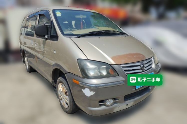 Used FORTHING Lingzhi 2015 V3 1.5L 7-Seater Luxury Model Front Right 45 Deg