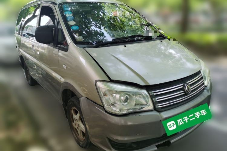 Used FORTHING Lingzhi 2015 M3 1.6L 7-Seater Luxury Model Front Right 45 Deg