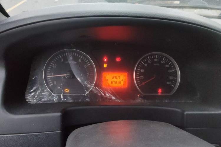Used FORTHING Lingzhi 2015 V3 1.5L 5-Seater Special Offer Model Instrument Cluster