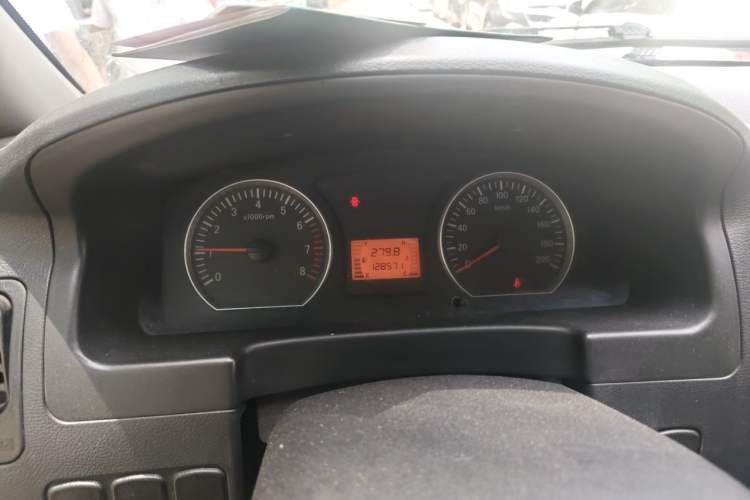 Used FORTHING Lingzhi 2015 M3 1.6L 7-Seater Standard Model Instrument Cluster