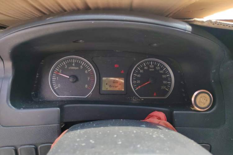 Used FORTHING Lingzhi 2015 V3 1.5L 7-Seater Luxury Model Instrument Cluster