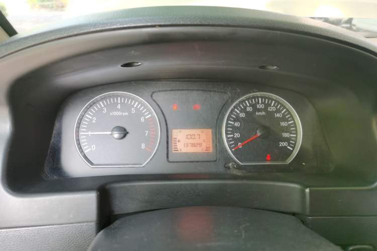 Used FORTHING Lingzhi 2015 M3 1.6L 7-Seater Luxury Model Instrument Cluster
