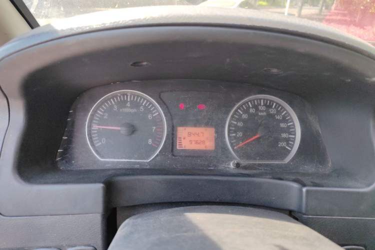Used FORTHING Lingzhi 2015 V3 1.5L 7-seat Standard Model Instrument Cluster