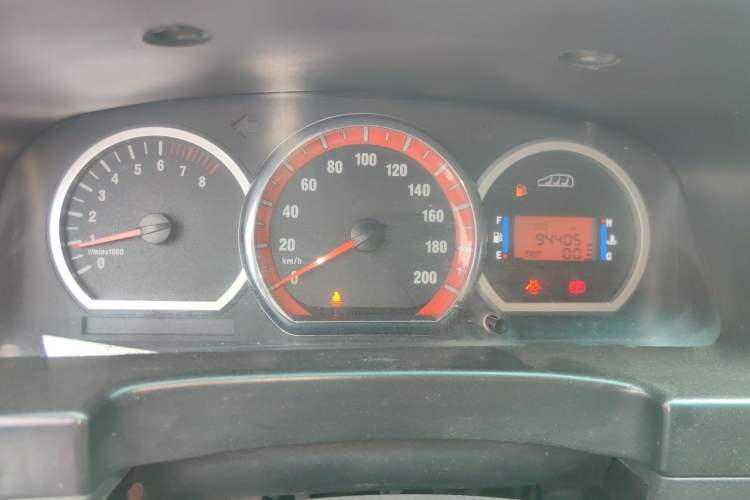 Used FORTHING Lingzhi 2015 M5 Q7 2.0L 7-seat Long-Wheelbase Comfort Model Instrument Cluster