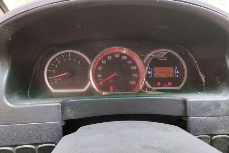 Used FORTHING Lingzhi 2015 M5 Q7 2.0L 7-seat Long-Wheelbase Comfort Model Instrument Cluster