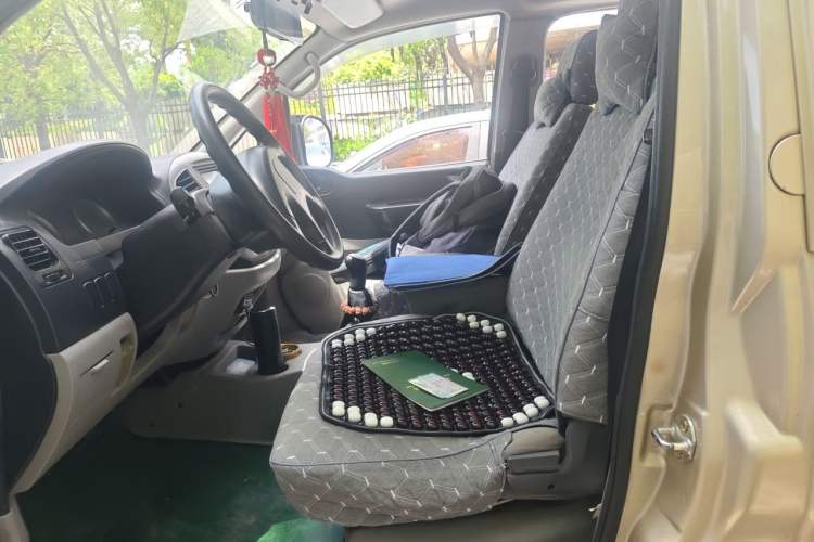 Used FORTHING Lingzhi 2015 M3 1.6L 7-Seater Standard Model Left Front Seat