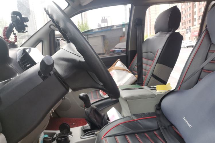 Used FORTHING Lingzhi 2015 M3 1.6L 7-Seater Standard Model Left Front Seat