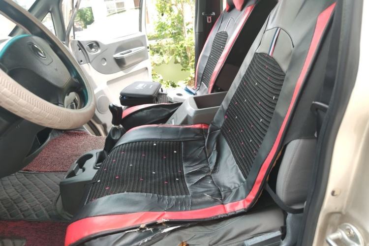 Used FORTHING Lingzhi 2015 M5 Q7 2.0L 7-seat Long-Wheelbase Comfort Model Left Front Seat