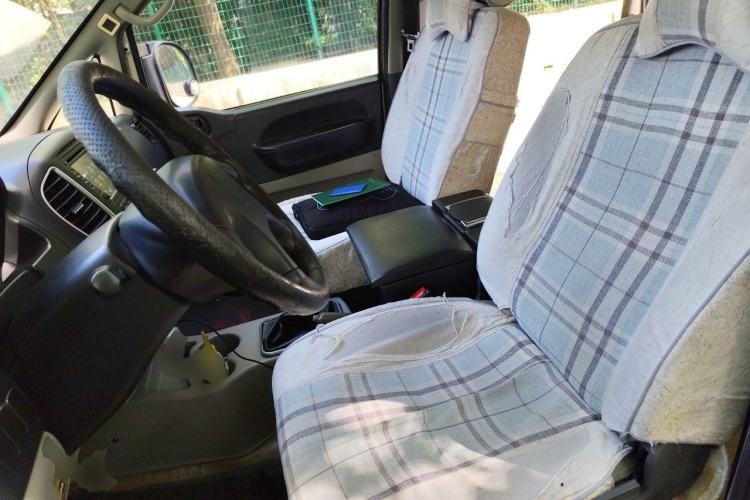 Used FORTHING Lingzhi 2015 V3 1.5L 7-Seater Comfort Model Left Front Seat