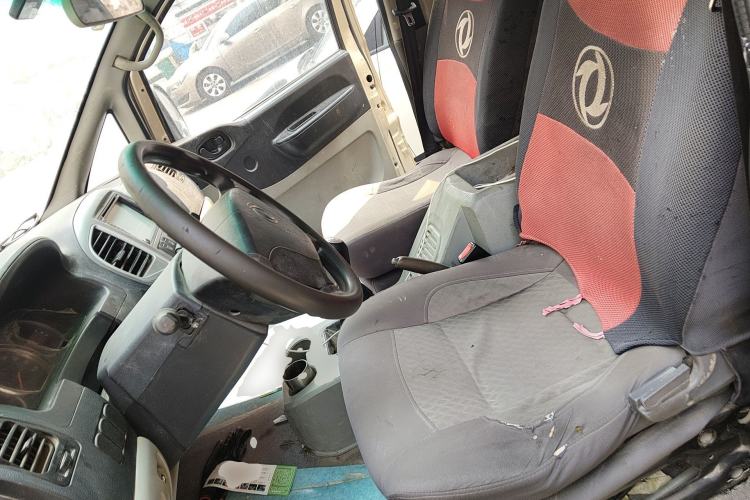 Used FORTHING Lingzhi 2015 M5 Q7 2.0L 7-seat Long-Wheelbase Comfort Model Left Front Seat