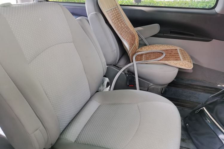 Used FORTHING Lingzhi 2015 M3 1.6L 7-Seater Luxury Model Left Rear Seat