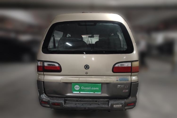 Used FORTHING Lingzhi 2015 V3 1.6L 7-Seater Standard Model Rear