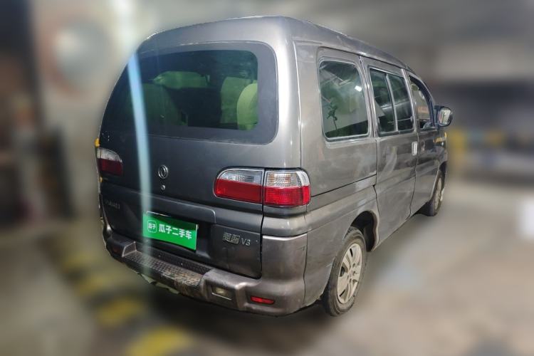 Used FORTHING Lingzhi 2015 V3 1.5L 7-seat Standard Model Rear Right 45 Deg