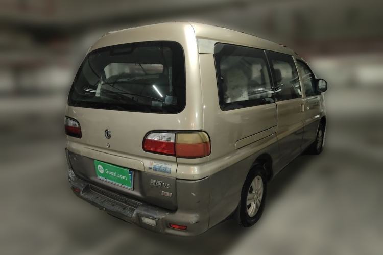 Used FORTHING Lingzhi 2015 V3 1.6L 7-Seater Standard Model Rear Right 45 Deg