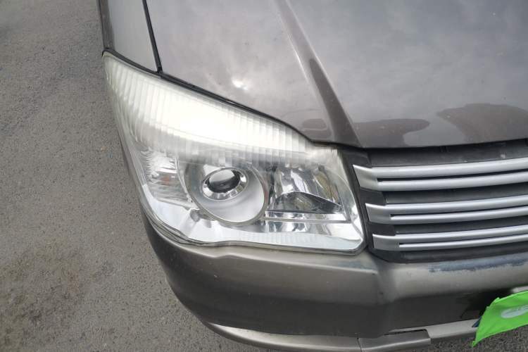 Used FORTHING Lingzhi 2015 M3 1.6L 7-Seater Standard Model Right Front Headlight