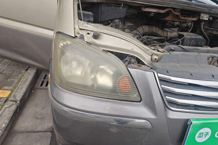 Used FORTHING Lingzhi 2015 V3 1.5L 7-Seater Luxury Model Right Front Headlight