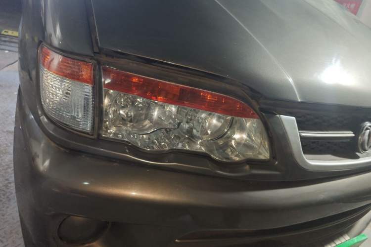 Used FORTHING Lingzhi 2015 V3 1.5L 7-seat Standard Model Right Front Headlight