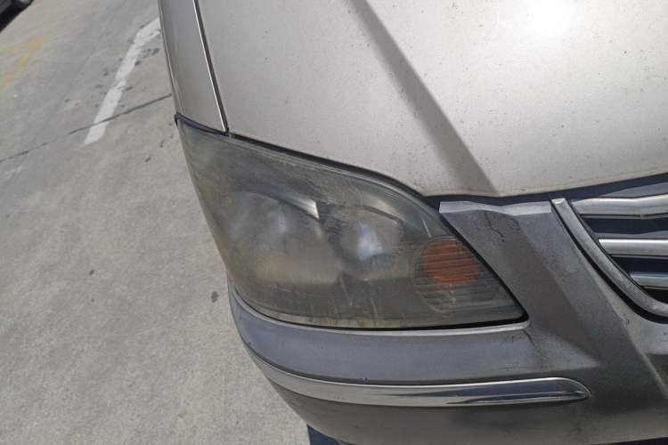 Used FORTHING Lingzhi 2015 V3 1.5L 7-Seater Luxury Model Right Front Headlight