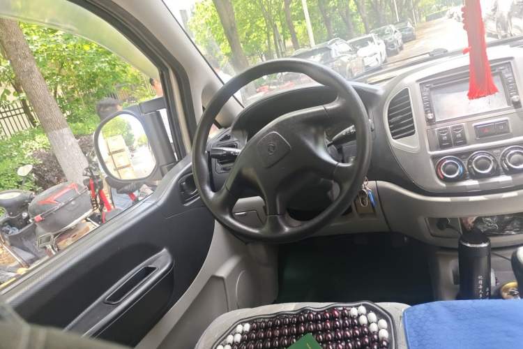 Used FORTHING Lingzhi 2015 M3 1.6L 7-Seater Standard Model Steering Wheel