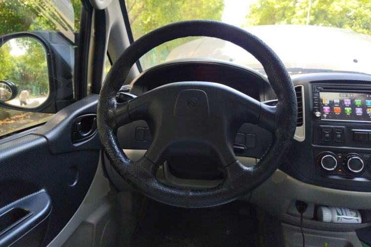 Used FORTHING Lingzhi 2015 V3 1.5L 7-Seater Comfort Model Steering Wheel