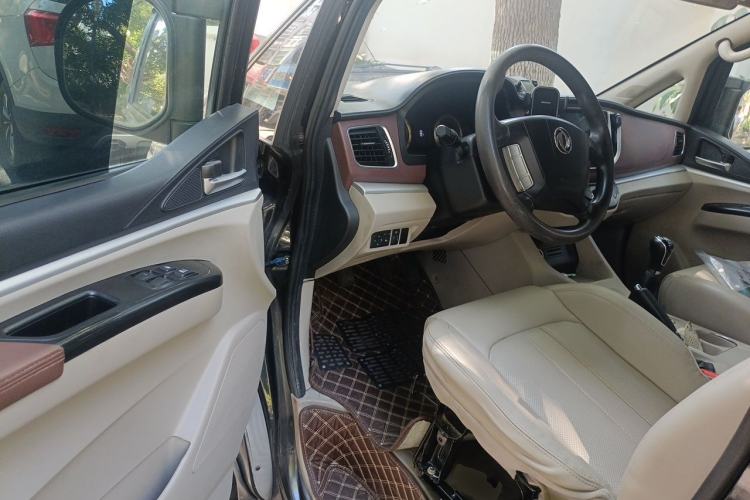 Used FORTHING Lingzhi 2016 M3 1.6L 7-Seater Comfort Model China IV Standard Driver Seat