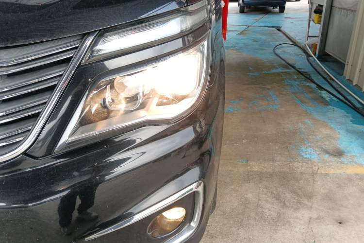 Used FORTHING Lingzhi 2016 M3 1.6L 7-Seater Luxury Model China IV Standard Left Front Headlight