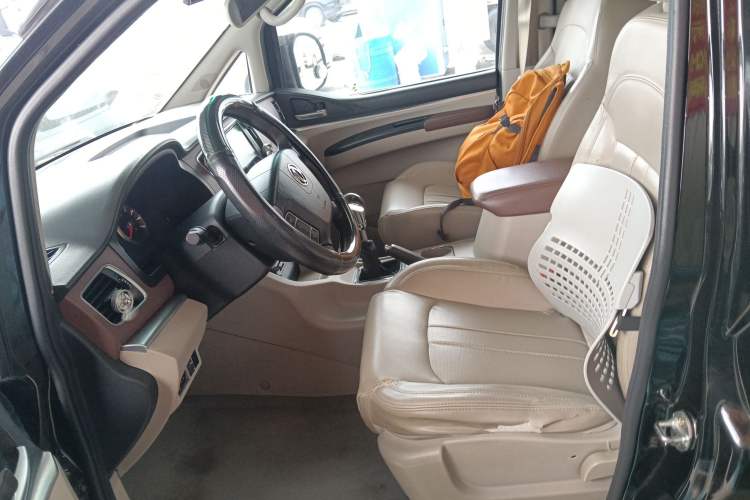 Used FORTHING Lingzhi 2016 M3 1.6L 7-Seater Luxury Model China IV Standard Left Front Seat