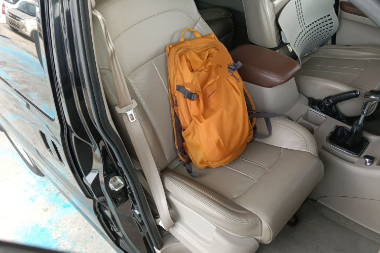 Used FORTHING Lingzhi 2016 M3 1.6L 7-Seater Luxury Model China IV Standard Right Front Seat