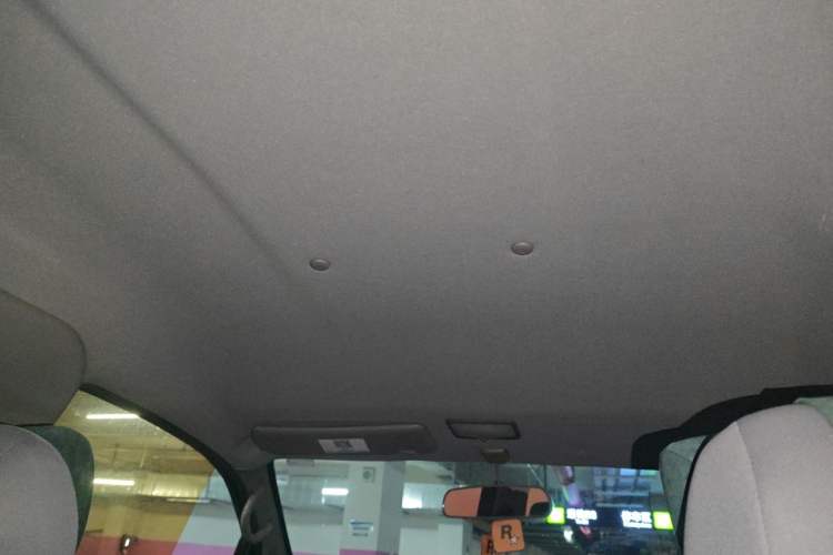 Used FORTHING Lingzhi 2016 M3 1.6L 7-Seater Standard Model China V Emission Standard Headliner