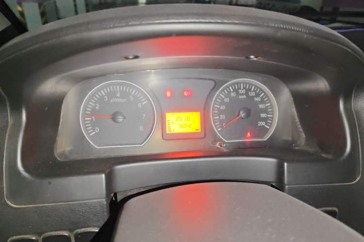 Used FORTHING Lingzhi 2016 M3 1.6L 7-Seater Standard Model China V Emission Standard Instrument Cluster