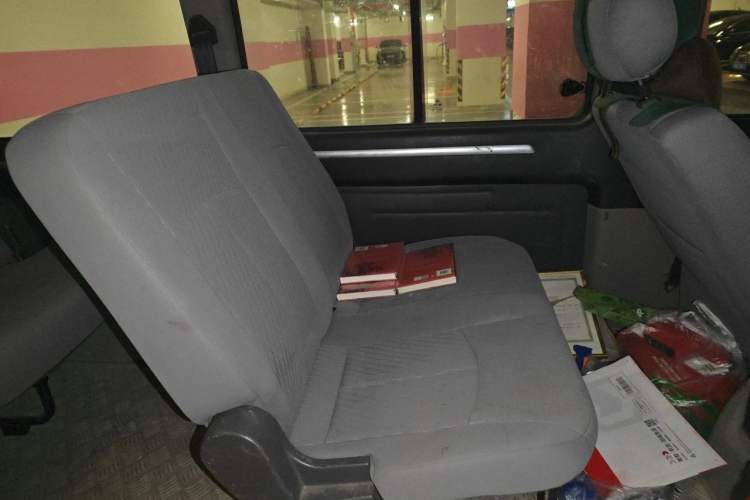 Used FORTHING Lingzhi 2016 M3 1.6L 7-Seater Standard Model China V Emission Standard Left Rear Seat