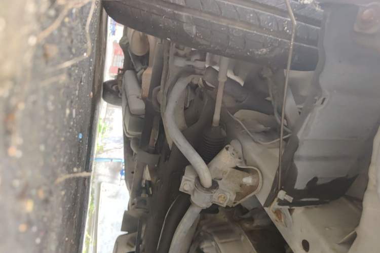 Used FORTHING Lingzhi 2016 M5 2.0L 7-seat Long-wheelbase Standard Model Chassis Front