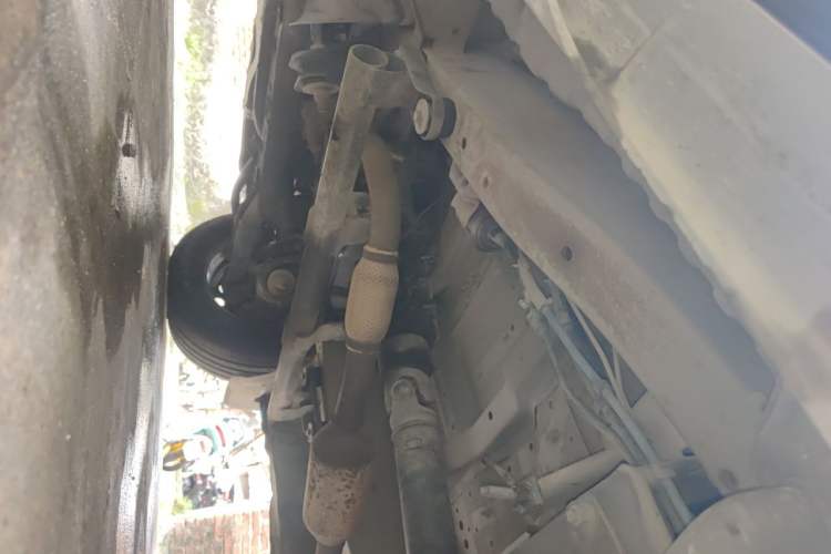 Used FORTHING Lingzhi 2016 M5 2.0L 7-seat Long-wheelbase Standard Model Chassis Front Left