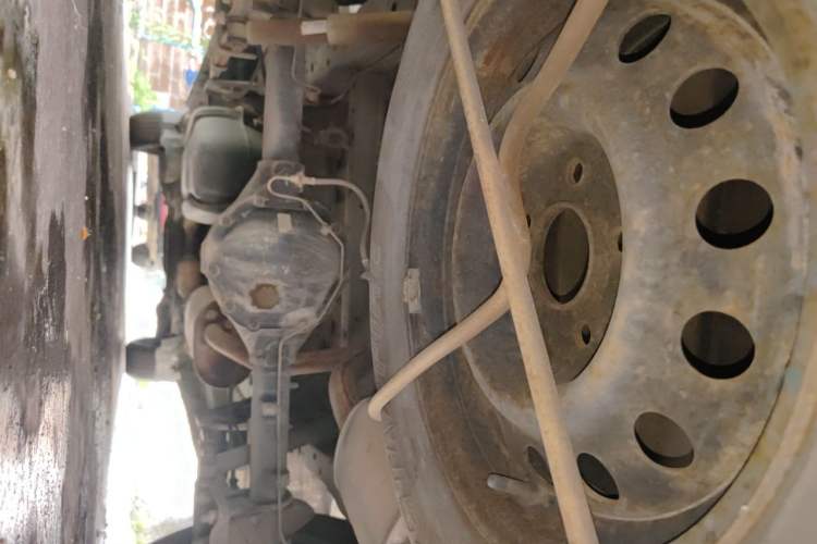 Used FORTHING Lingzhi 2016 M5 2.0L 7-seat Long-wheelbase Standard Model Chassis Rear