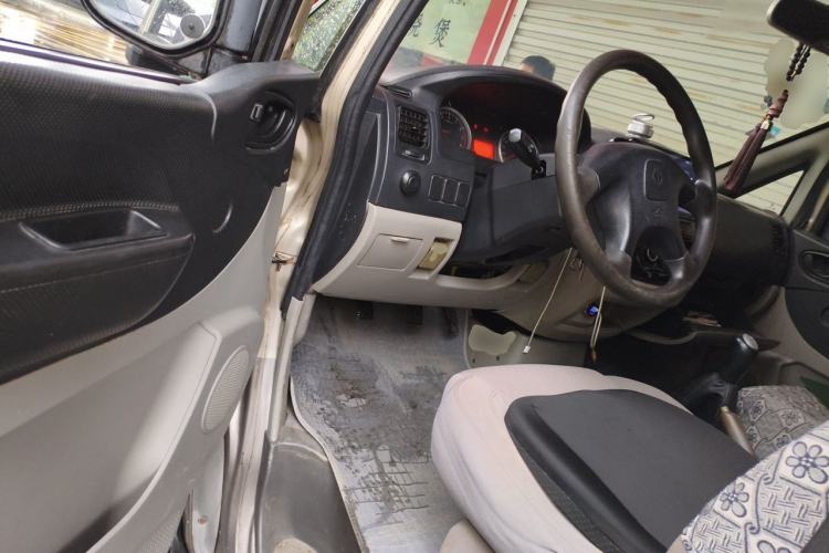 Used FORTHING Lingzhi 2016 M3L 1.6L 7-Seater Comfort Model Driver Seat