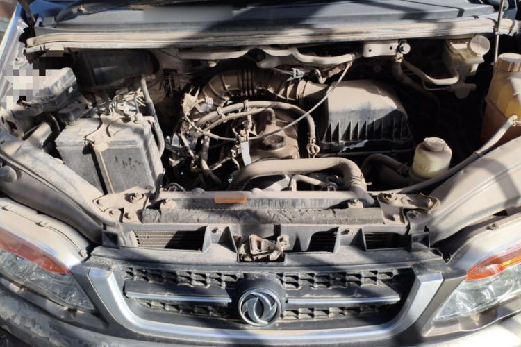 Used FORTHING Lingzhi 2016 V3 1.5L 7-Seater Comfort Model China V Standard Engine Bay