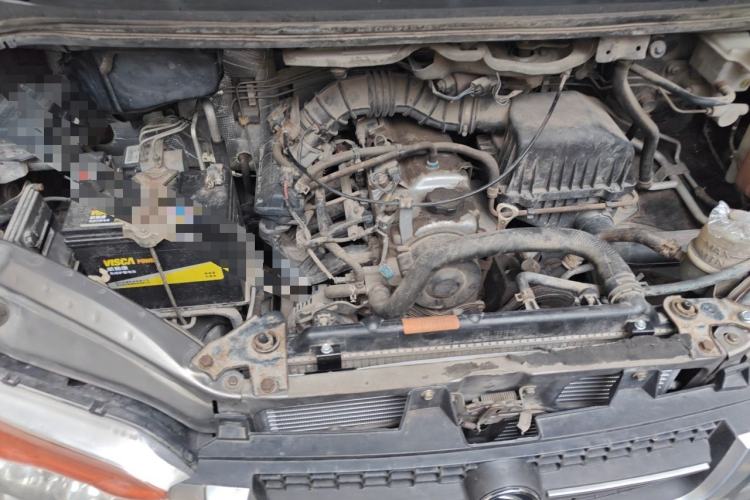 Used FORTHING Lingzhi 2016 V3 1.5L 7-Seater Standard Model China V Emission Standard Engine Bay