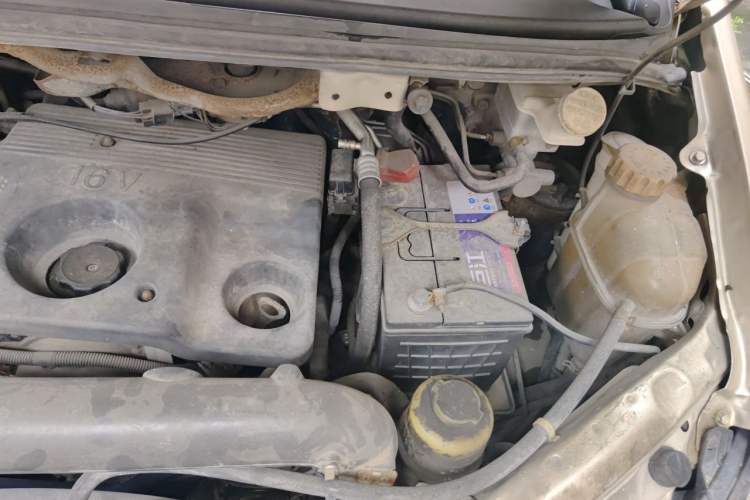 Used FORTHING Lingzhi 2016 M5 2.0L 7-seat Long-wheelbase Standard Model Engine Bay Left
