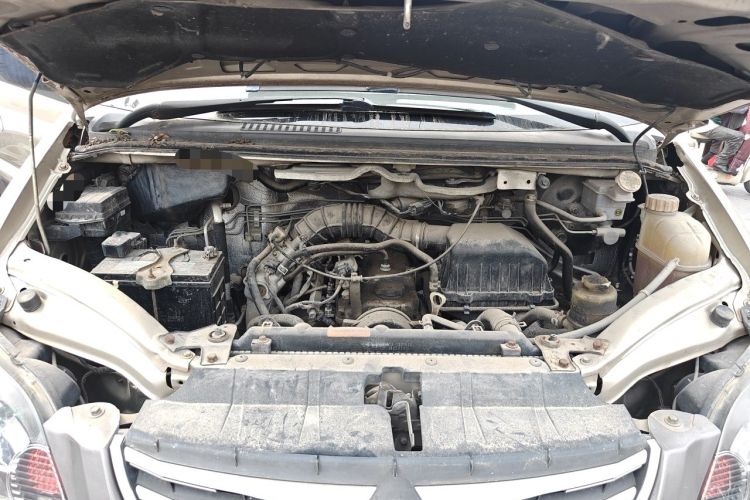 Used FORTHING Lingzhi 2016 M3L 1.6L 7-Seater Comfort Model Engine Bay