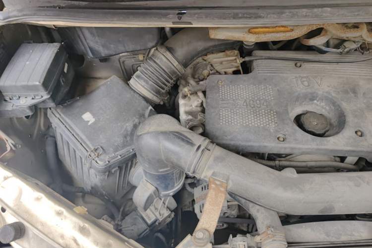 Used FORTHING Lingzhi 2016 M5 2.0L 7-seat Long-wheelbase Standard Model Engine Bay Right
