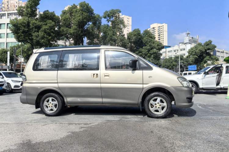 Used FORTHING Lingzhi 2016 M3 1.6L 7-Seater Luxury Model China IV Standard Exterior 4