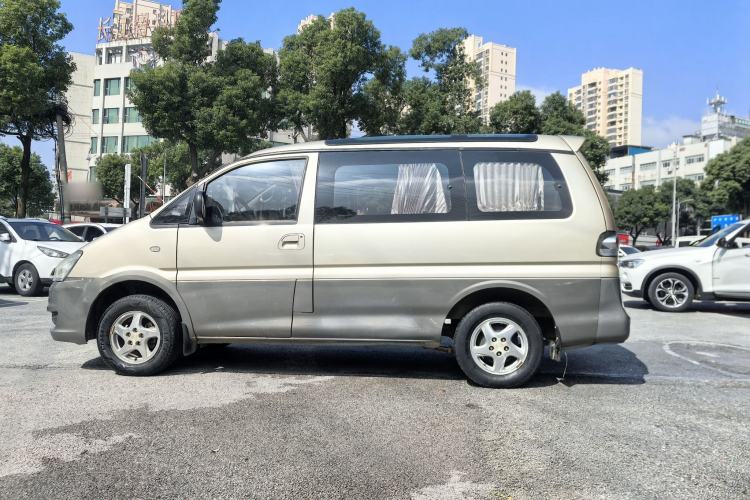 Used FORTHING Lingzhi 2016 M3 1.6L 7-Seater Luxury Model China IV Standard Exterior 5
