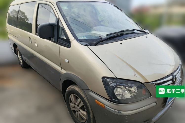 Used FORTHING Lingzhi 2016 M3L 1.6L 7-Seater Comfort Model Front Right 45 Deg