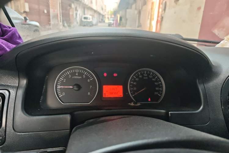 Used FORTHING Lingzhi 2016 M3 1.6L 7-Seater Luxury Model China V Standard Instrument Cluster
