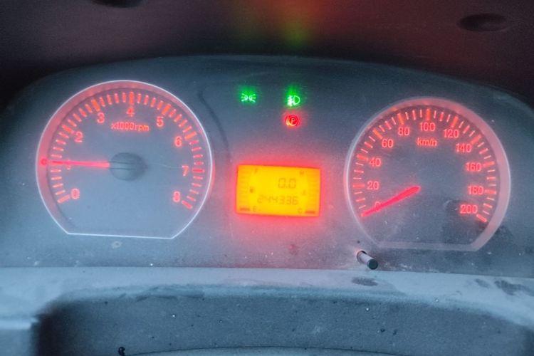 Used FORTHING Lingzhi 2016 M3L 1.6L 7-Seater Comfort Model Instrument Cluster