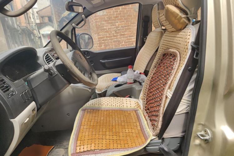 Used FORTHING Lingzhi 2016 M5 2.0L 7-seat Long-wheelbase Standard Model Left Front Seat