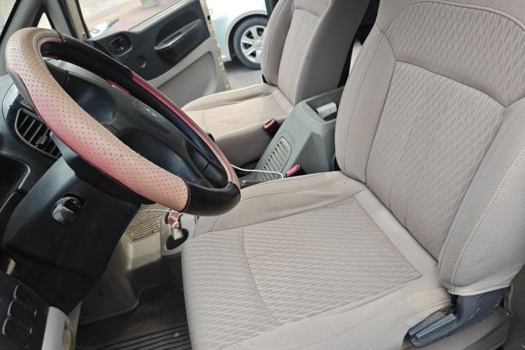 Used FORTHING Lingzhi 2016 M3L 1.6L 7-Seater Comfort Model Left Front Seat